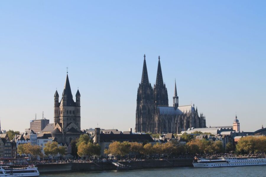 Cologne: Kölsche Highlights-/Altstadt Tour in German - Key Highlights You’ll Actually Notice