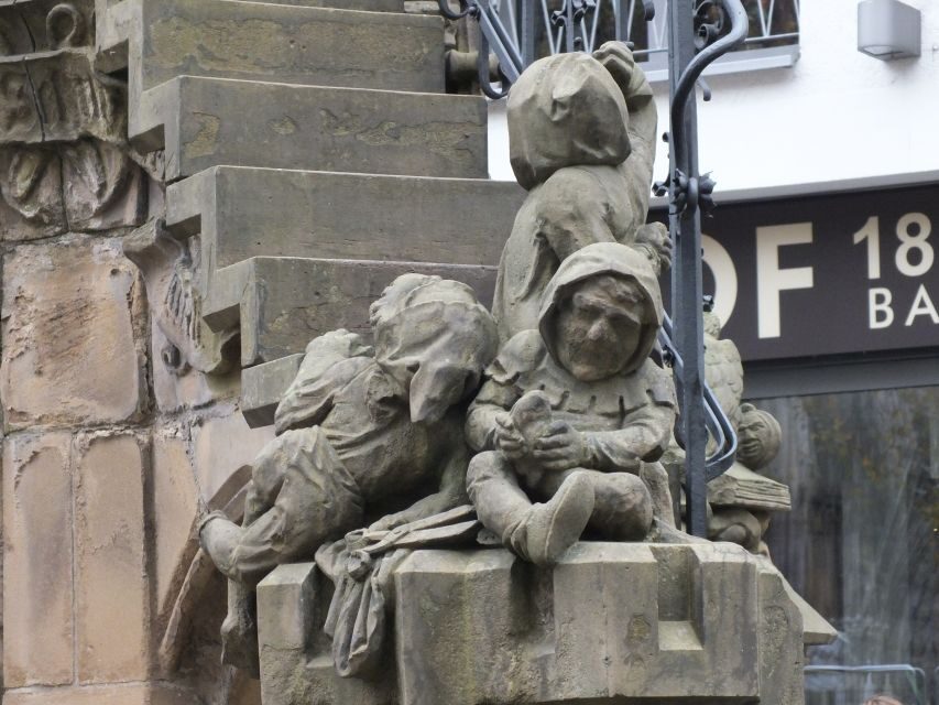 Cologne: Kölsche Highlights-/Altstadt Tour in German - Price and Time: Why $14 Feels Fair