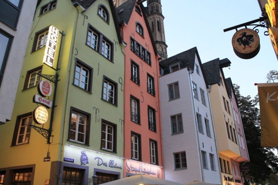 Cologne: Kölsche Highlights-/Altstadt Tour in German - What You Should Bring (And What You Can Skip)