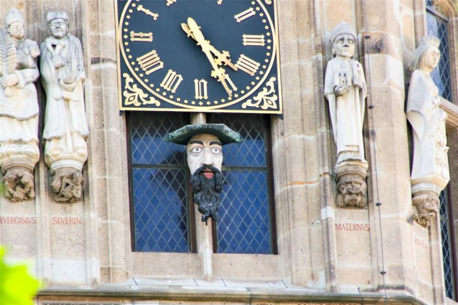 Cologne: Old Town Walking Tour with 1 Brewery Visit & 1 Beer - Key Points That Matter Before You Go