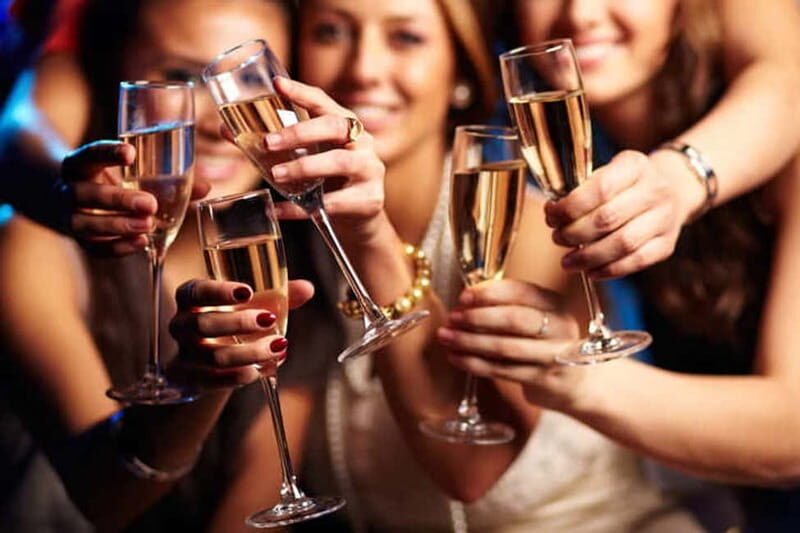 Cologne: Private Pub Crawl - How the 4-Hour Private Crawl Works (Up to 10, One Guide)