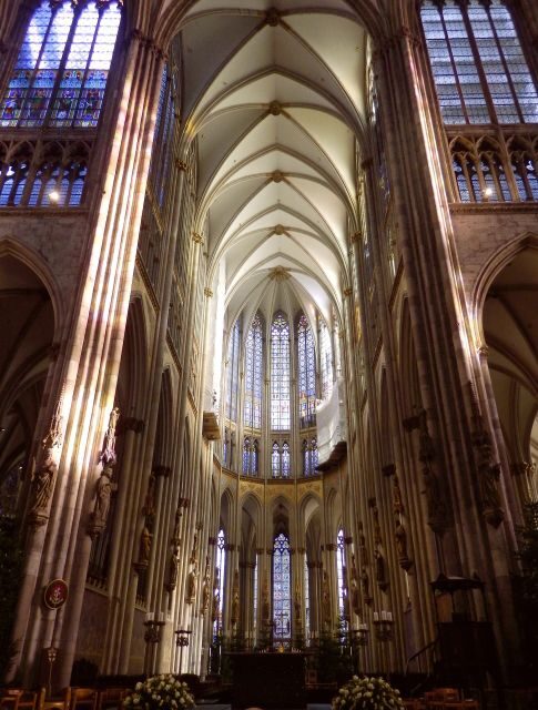Cologne: Private Walking Tour of City Center - Languages, Pace, and Who This Tour Fits Best