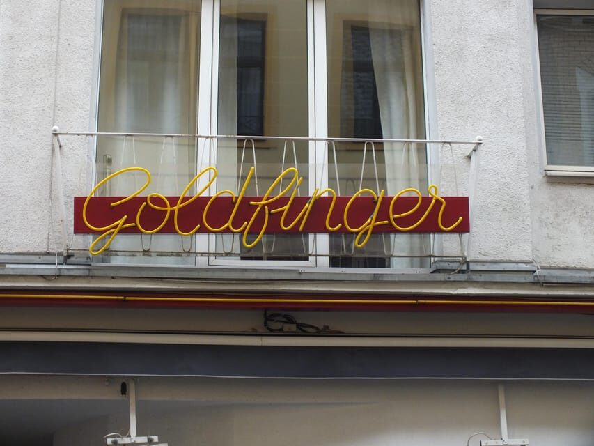 Cologne: Red-light-tour - What to bring, and what to leave at home
