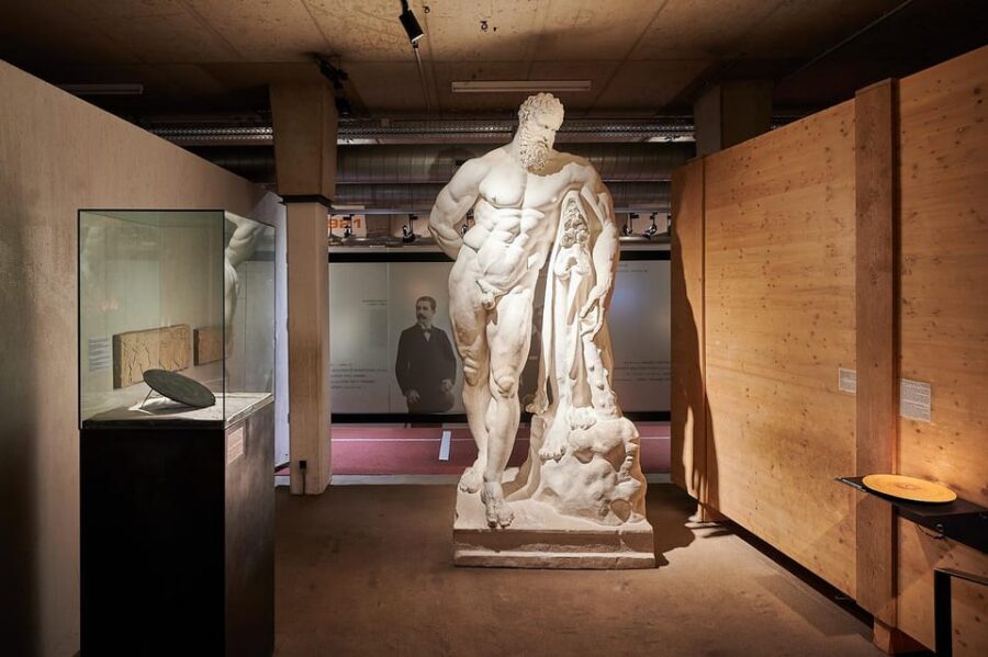 Cologne: Ticket for the German Sport & Olympia Museum - How the self-guided visit works (with a small-group host)