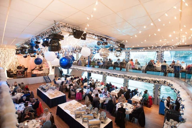 Cologne: Winter Afternoon Boat Cruise on the Rhine - A winter Rhine cruise that stays cozy for 2 hours