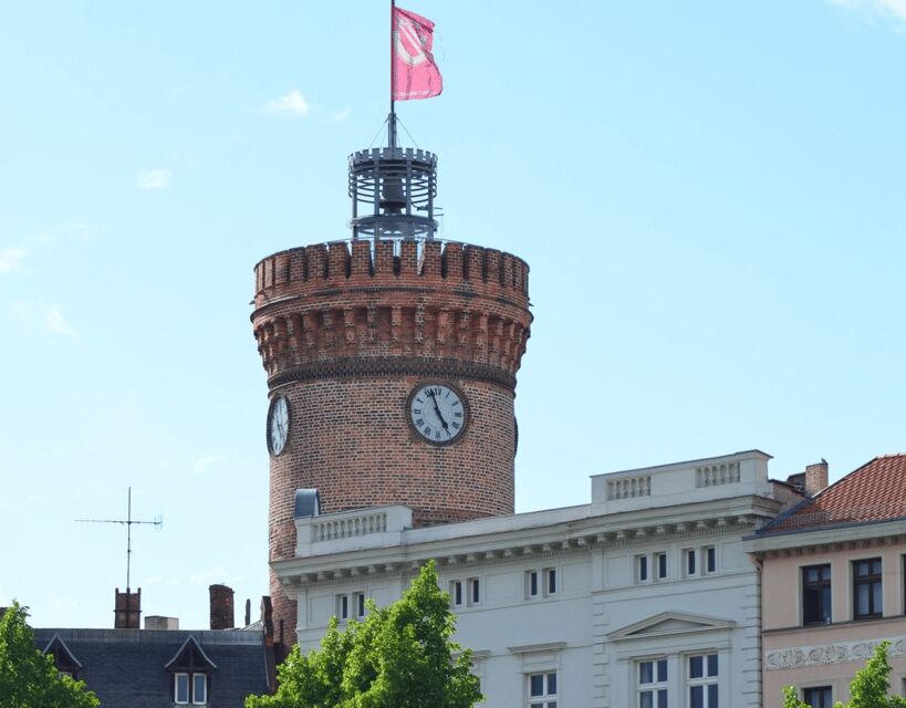 Cottbus: Private Guided Walking Tour - Meeting Point and What to Do Before You Start
