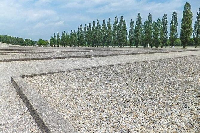 Dachau Concentration Camp Private Tour - Guides and drivers: where the day gets human