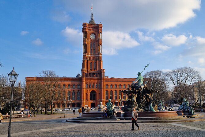 Dark Berlin Criminal Tour - Alexanderplatz: Why Berliners Call It Alex