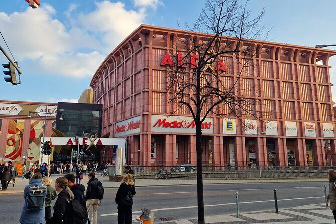 Dark Berlin Criminal Tour - Littenstraße and the District Court: A 1920s Defense Attorney Story