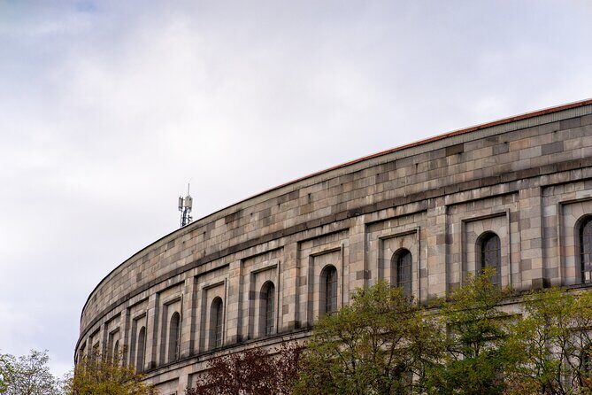 Das ehemalige Reichsparteitagsgelände - Geländebegehung - Kongresshalle: the monumental hall meant to impress