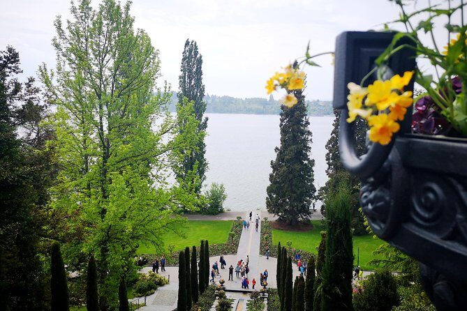 Day Trip Flower Island of Mainau including Meersburg - Birnau basilica and Unteruhldingen: quick stops that add atmosphere