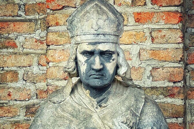 Death and Chocolate: Walking Tour of Munich's Old South Cemetery - Who this tour suits best (and who might want something else)