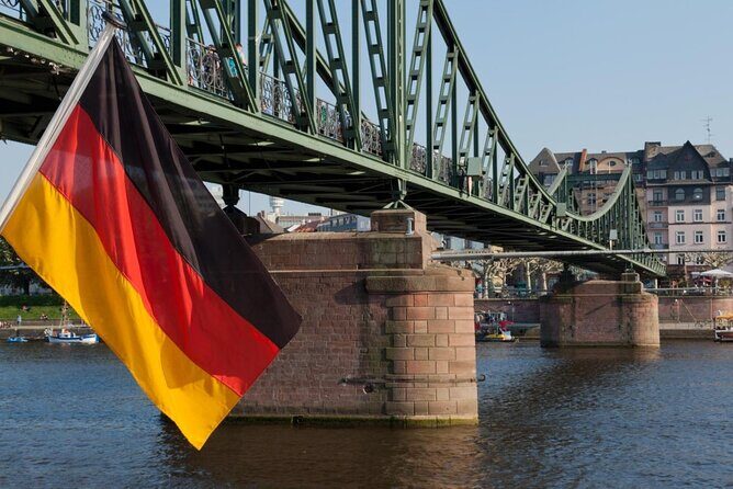 Discover Frankfurt’s most Photogenic Spots with a Local - Photo-ready route through Frankfurt’s best viewpoints