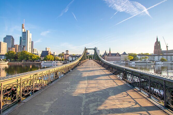 Discover Frankfurt’s most Photogenic Spots with a Local - The value: why 90 minutes feels like more in Frankfurt