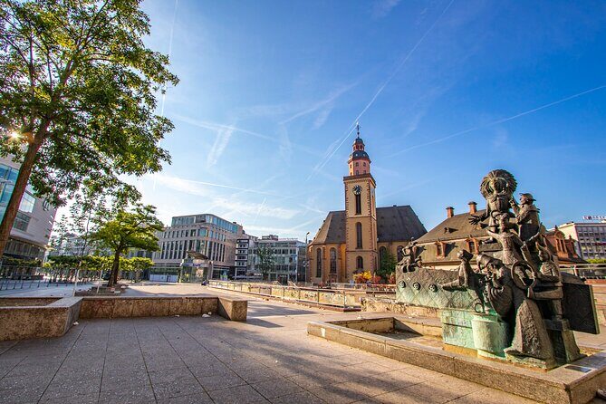 Discover Frankfurt’s most Photogenic Spots with a Local - Museumsufer along the Main: 16 museums worth seeing at walking speed