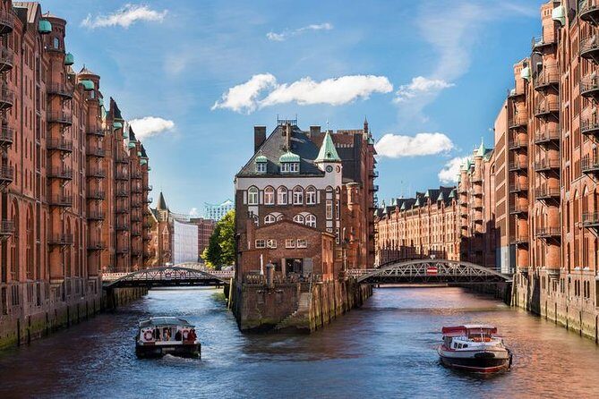 Discover Hamburg: Private Walking Tour - Elbphilharmonie area ending: a handy finish for your next step