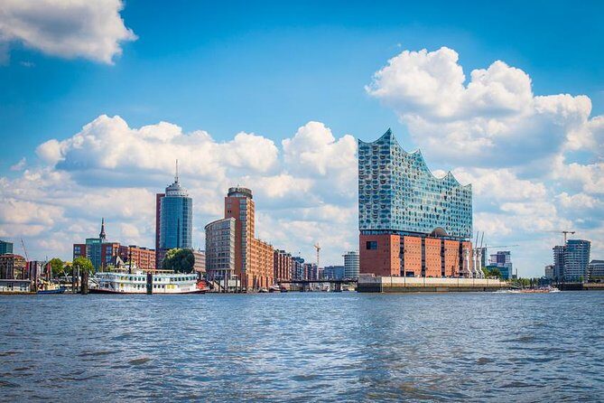 Discover Hamburg Walking Tour - From Barkhof to the Elbphilharmonie: the tour’s pacing makes it easy