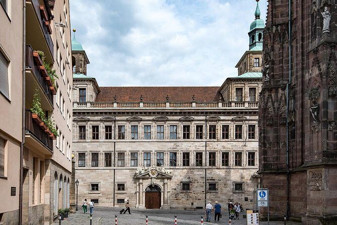 Discover Nuremberg: Self-Guided Audio Tour - Church of Our Lady: Gothic brick, plus restoration after WWII