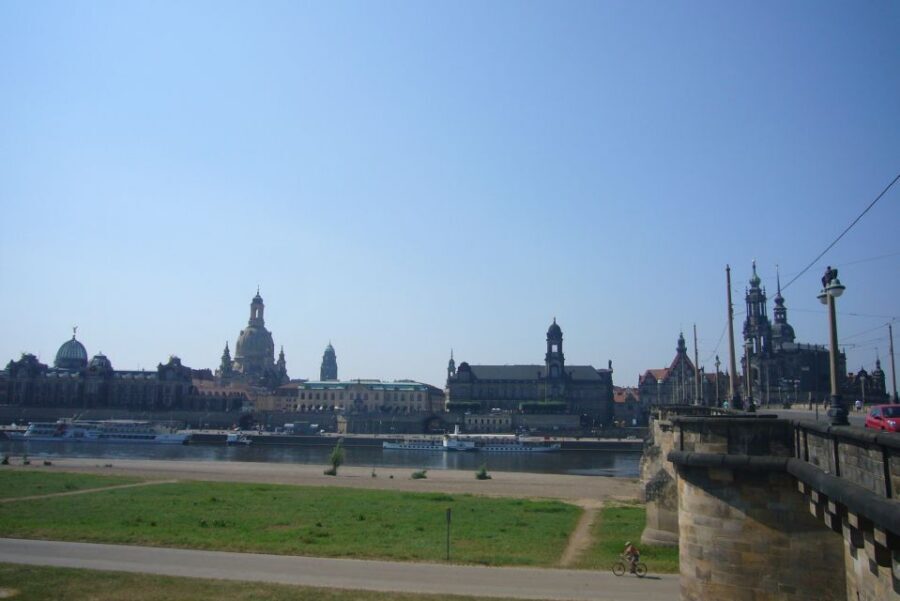 Dresden: Elbe Valley Guided Segway Tour - Starting at the Golden Rider: instructions and first momentum