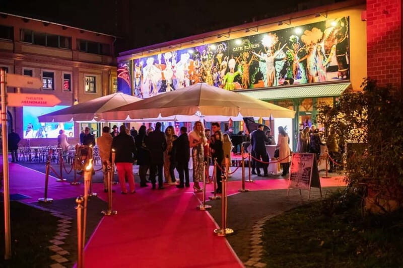 Dresden: Entrance Ticket for Travesty Revue Show - Zora’s World: the dreamlike theater experience you’re stepping into