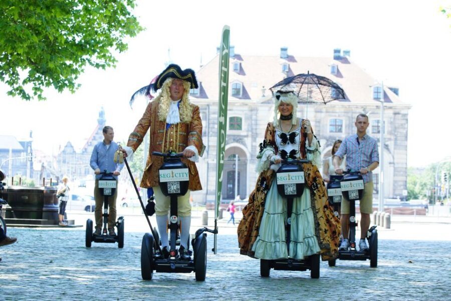 Dresden: Guided Segway Klassik Tour - Meeting at Neustädter Markt: the easiest start you’ll get in Dresden