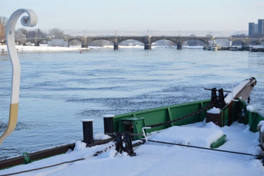 Dresden: Paddle Steamer Winter Cruise to Pillnitz - The 3-Hour Route: Old Town, Baroque Quarter, and Blue Wonder Bridge