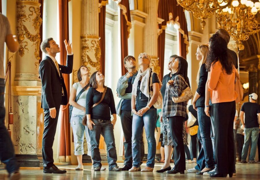 Dresden: Semperoper und Residenzschloss - What Makes the Semperoper Feel Worth 2 Hours