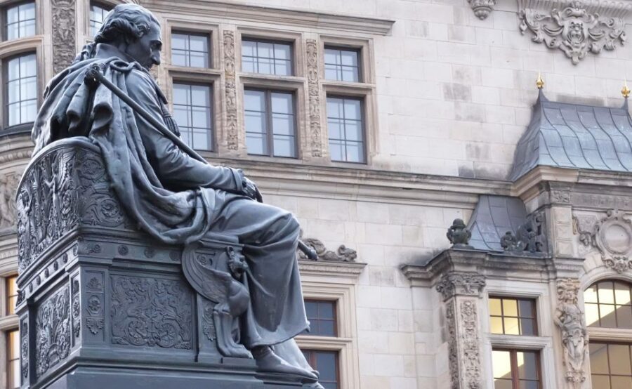 Dresden: Shared Small Group Walking Tour in English - Price and value: why $29 makes sense for a 2-hour loop
