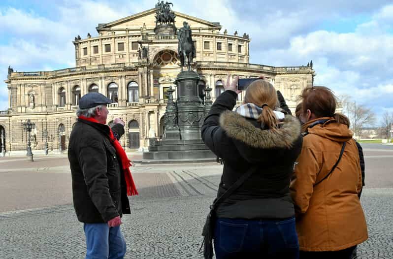 Dresden: Sightseeing Walking Tour in English - Meeting at the Tourist Information (QF Passage, basement) and what that means for your day