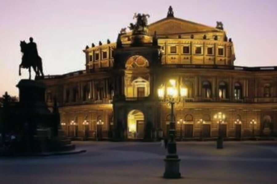 Dresden: Smile Tour with Prosecco - Key moments worth your attention