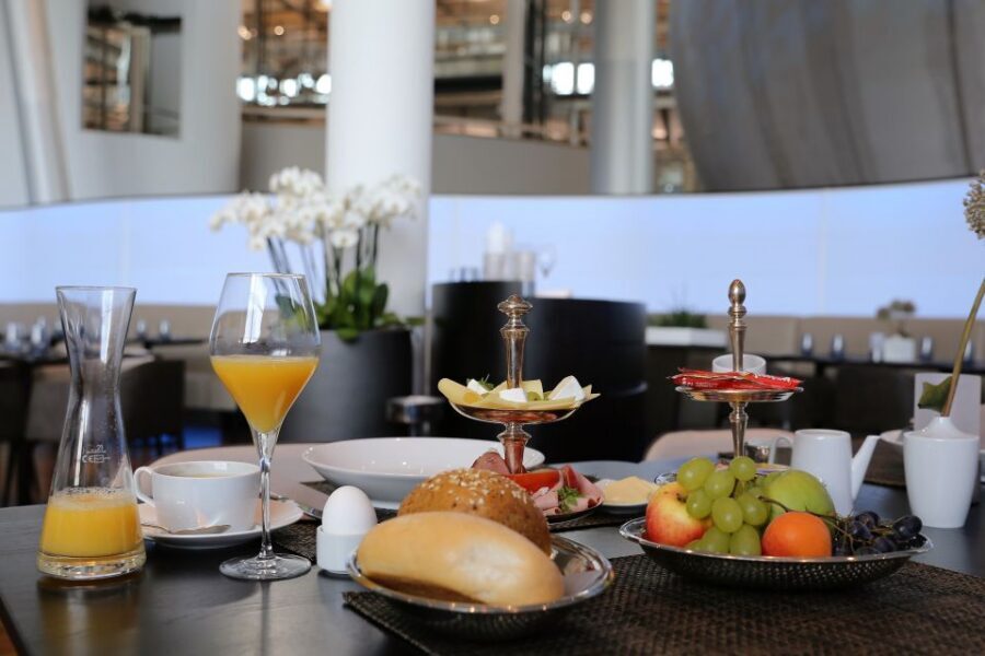 Dresden: Tour of VW's Transparent Factory with breakfast - What You’ll See on the Guided Tour Inside the Transparent Factory