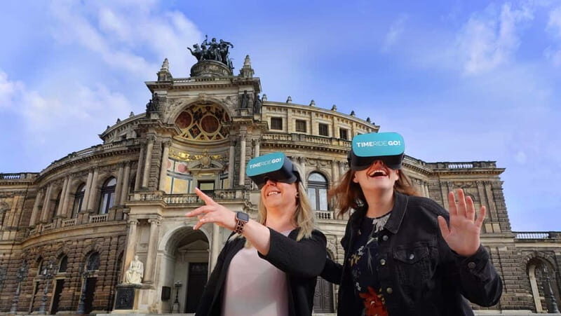 Dresden: Walking Tour with Virtual Reality elements - How the VR headset changes your understanding of Dresden