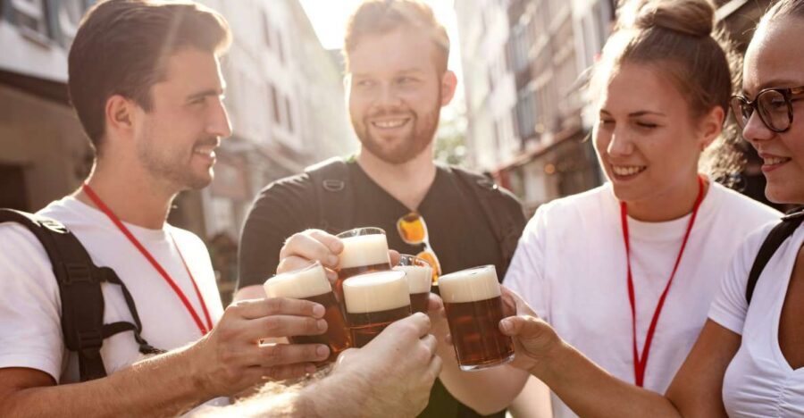 Düsseldorf: Brewery Tour with Alt Beer Tastings - Where you meet: Löwenhaus and how to spot your guide