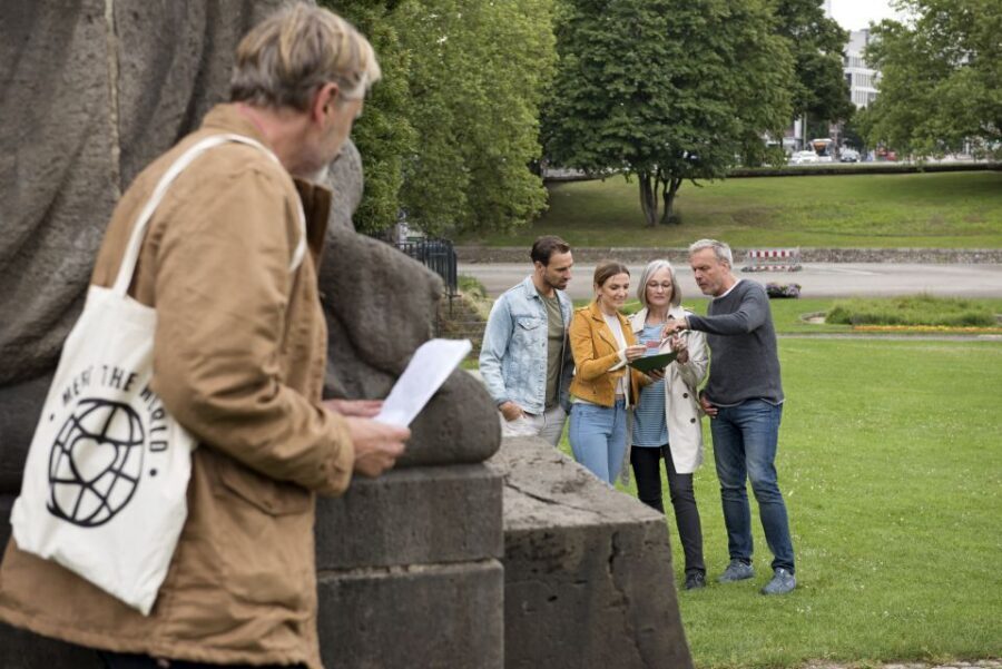 Düsseldorf: Crime Mystery Tour in Pempelfort - Walking Pempelfort’s known and lesser-known corners
