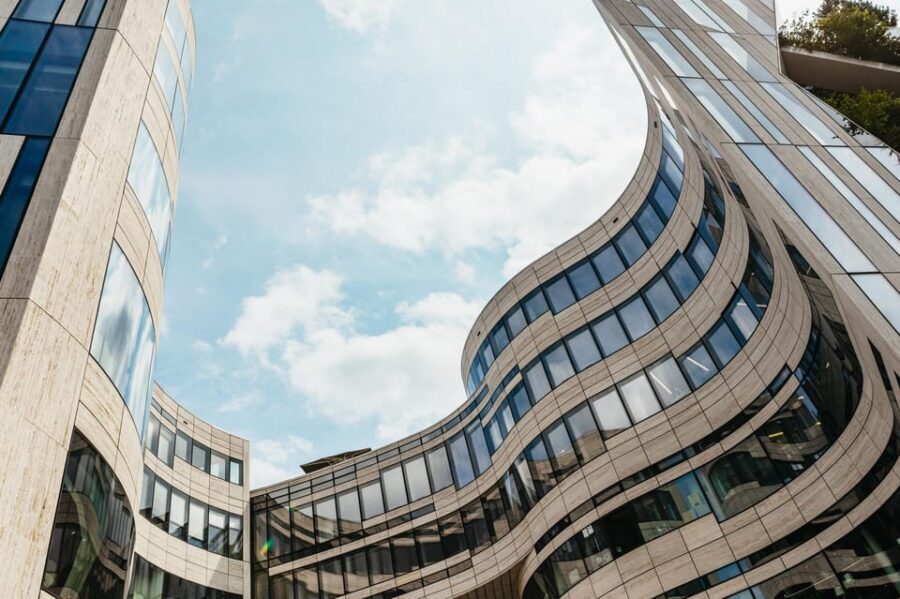 Düsseldorf: Guided City Architecture Walking Tour - Two Hours of Düsseldorf Architecture: What You’re Really Getting