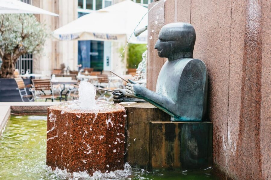 Düsseldorf: Guided City Architecture Walking Tour - Price and Value: Is $23 Reasonable for 2 Hours?