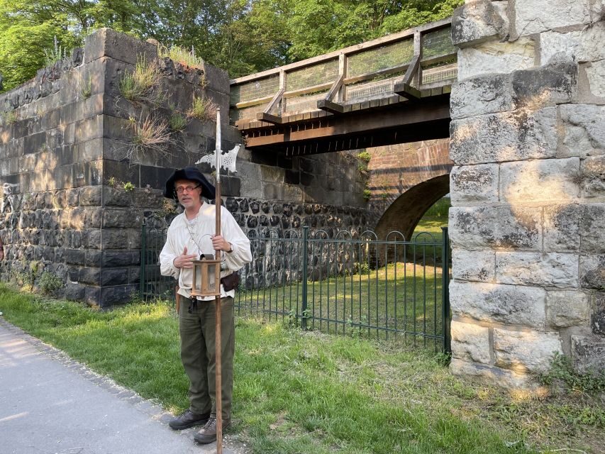 Düsseldorf: Guided Night Watchman Tour through Kaiserswerth - How the tour works: alleys, a night watchman’s key, and closed doors