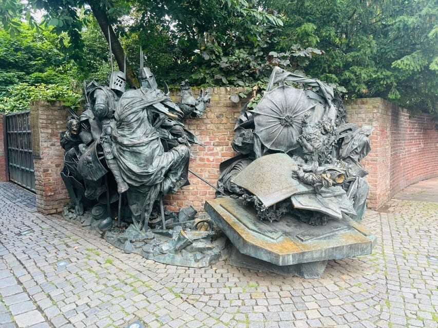 Düsseldorf: Old Town Historical Walking Tour with GEO EPOCHE - Why the Rhine Matters in Düsseldorf’s Story