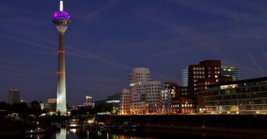 Düsseldorf: Private custom tour with a local guide - Why Düsseldorf feels easier with a local on your side