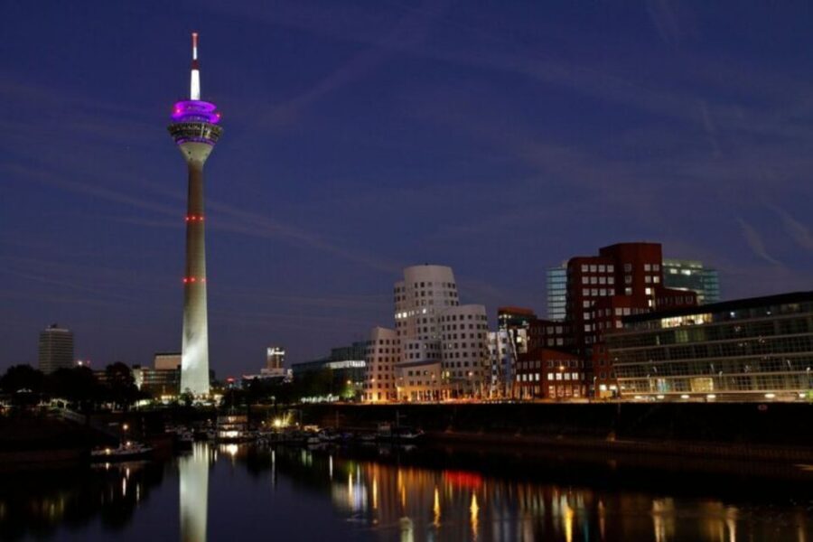 Düsseldorf: Private custom tour with a local guide - The customizable route: iconic sights plus the areas you’d otherwise miss