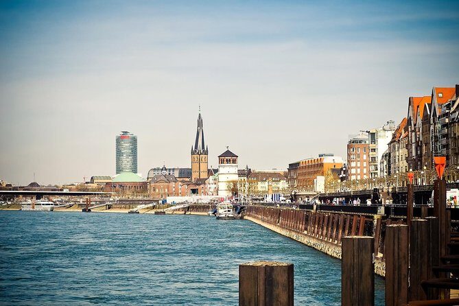 Dusseldorf Private Walking Tour With A Professional Guide - The Long Bar Area: Where Sightseeing Turns Into an Evening Plan