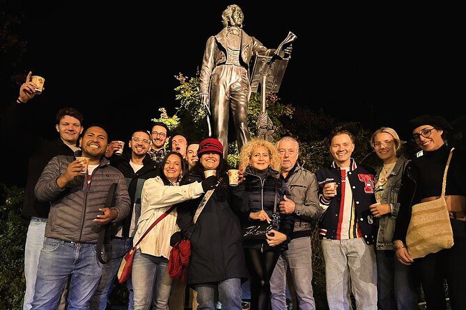Düsseldorf PubCrawl: 4 Venues, Welcome Shots + Club Entry - Cedric, English, and Why the Group Feels Natural