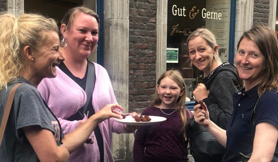 Düsseldorf: Sweet Treats Guided Walking Tour of Old Town - Should You Book This Düsseldorf Sweet Treats Walk?