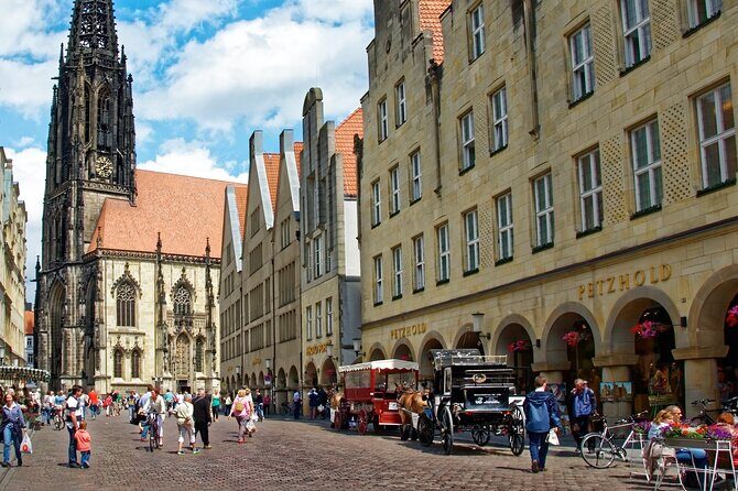 e-Scavenger hunt Münster: Explore the city at your own pace - Your Münster route: from the Dom to late-gothic churches