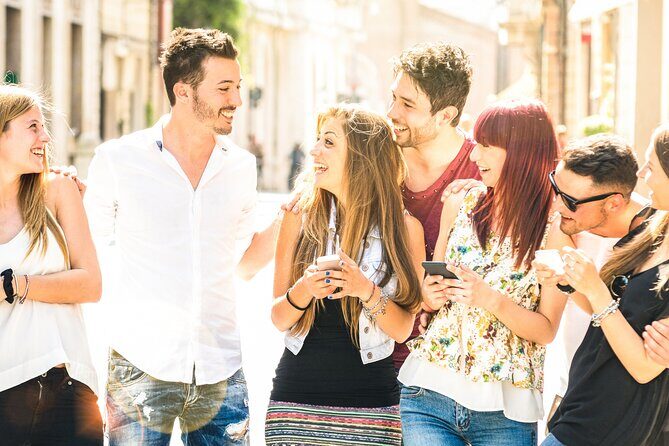 e-Scavenger hunt Paderborn: Explore the city at your own pace - Following the Pader headwaters plus a shopping street break