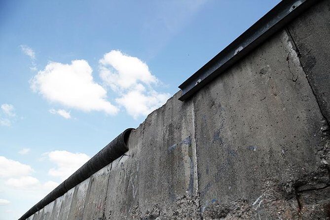 East Berlin and the Berlin Wall 2-Hour Walking Tour - Friedrichstraße and the Palace of Tears: goodbye at the border crossing