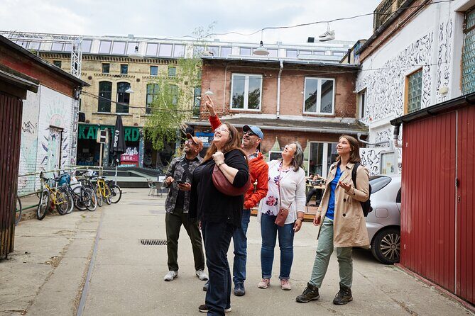 East Berlin Food & History Tour with Eating Europe - Stop 5: Warschauer Strasse currywurst, the signature East Berlin bite