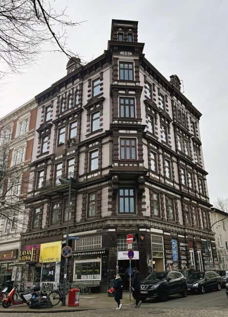 English guided insider tour through the Schanzenviertel - Key reasons this Schanzenviertel tour works
