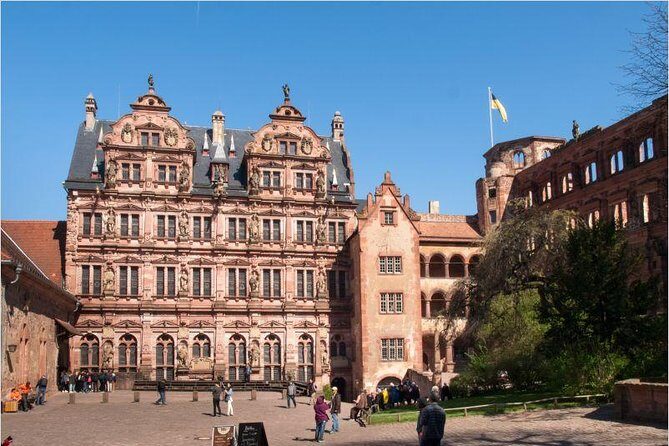 Exclusive Private Tour of Heidelberg. - Alte Universität: the university library and buildings stop