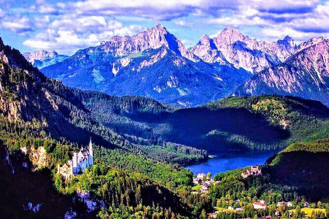 EXCLUSiVE SKIP-THE-CROWDS Neuschwanstein and Linderhof Castle Tour from Munich INCL. TICKETS - Linderhof Palace in an Alpine Valley: Magic Table, Baroque Tricks, and Park Time
